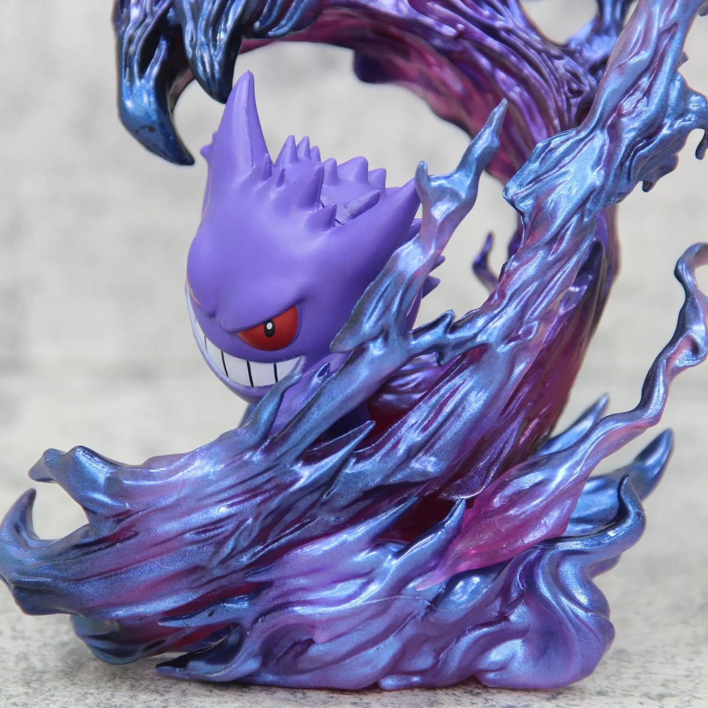 Limited Edition: Gengar Ghost Claw Figure